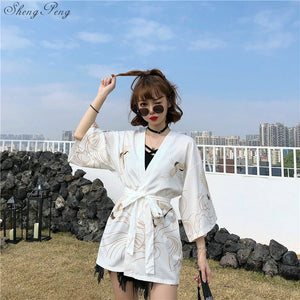 Kimono court japonais femme blanc | Tori no mure