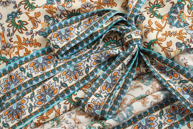 Kimono long femme fleuri beige | Chīsana hana