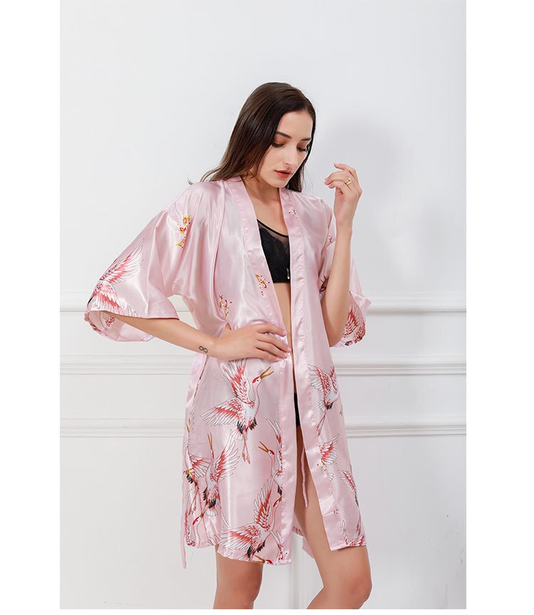 Kimono de nuit satin femme rose | Furamingo