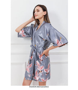 Kimono de nuit satin femme gris | Furamingo