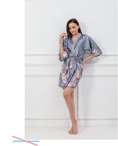 Kimono de nuit satin femme gris | Furamingo
